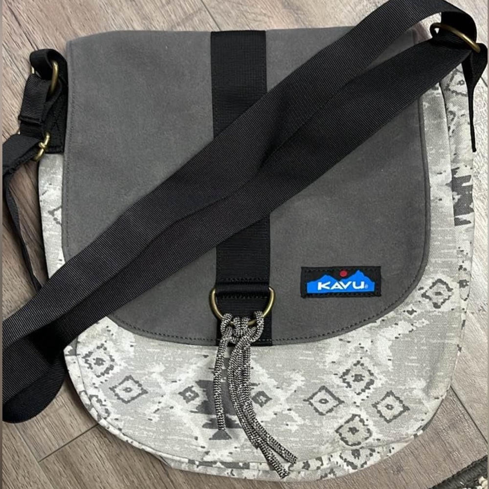 Kavu crossbody bag